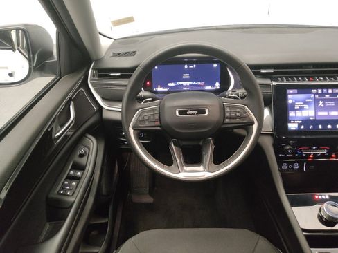 Used 2023 Jeep Grand Cherokee Laredo w/ Trailer Tow Prep Group (B) AWD/4WD image 22