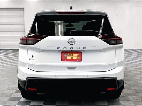 New 2025 Nissan Rogue S image 5