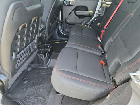 Used 2020 Jeep Wrangler Unlimited Rubicon w/ Quick Order Package 28Y Recon AWD/4WD image 13