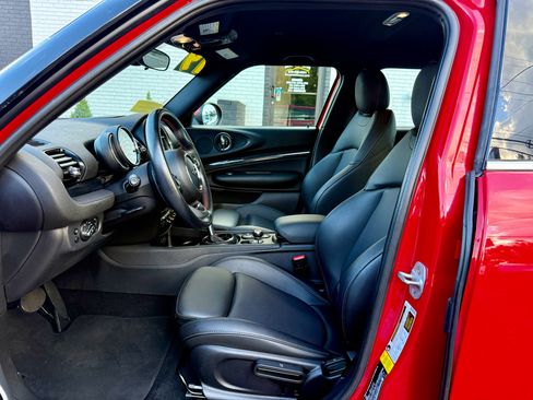 Used 2019 MINI Cooper Clubman S image 15