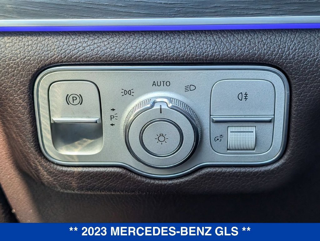 Used 2023 Mercedes-Benz GLS 450 4MATIC image 31