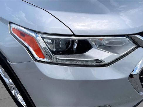 Used 2018 Chevrolet Traverse LT FWD image 23