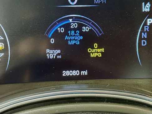 Used 2022 Jeep Grand Cherokee Laredo X image 12