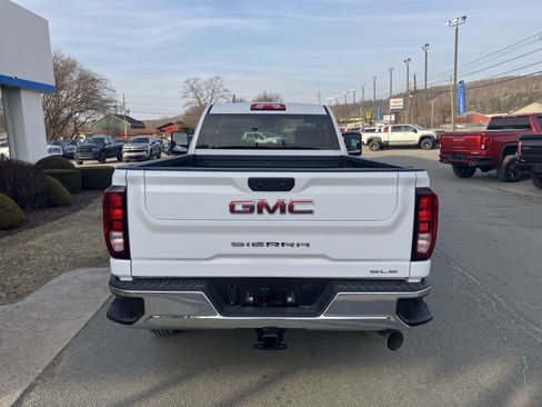 New 2025 GMC Sierra 2500 SLE image 4