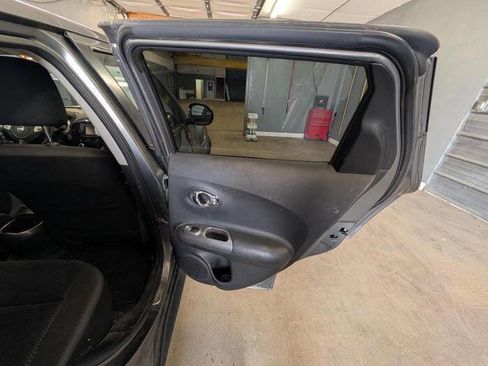 Used 2013 Nissan Juke SV AWD/4WD image 28