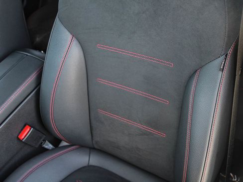 Certified 2025 Mercedes-Benz GLA 250 image 24