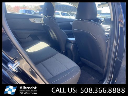 Used 2023 Kia Forte LXS w/ LXS Technology Package image 16