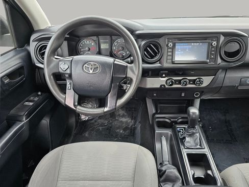 Used 2016 Toyota Tacoma SR RWD image 3