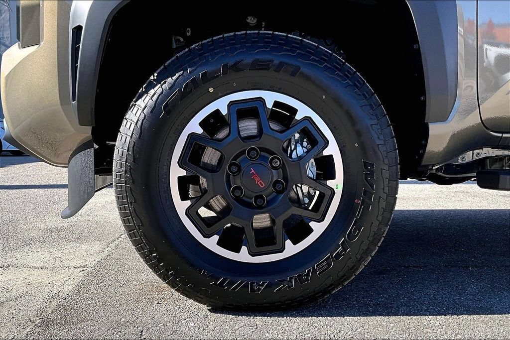 New 2026 Toyota Tacoma TRD Off-Road w/ TRD Off Road Upgrade Package AWD/4WD image 12
