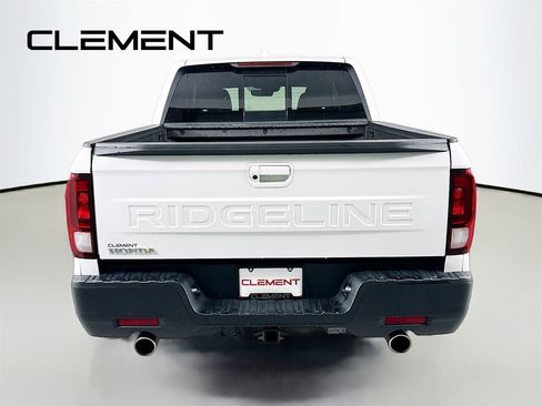 Used 2024 Honda Ridgeline RTL image 8