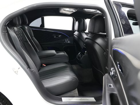 Used 2020 Bentley Flying Spur W12 image 91