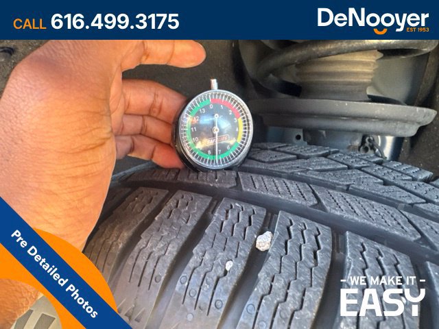 Used 2019 GMC Acadia SLE AWD/4WD image 9