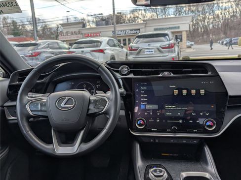 Used 2023 Lexus RZ 450e Premium image 17