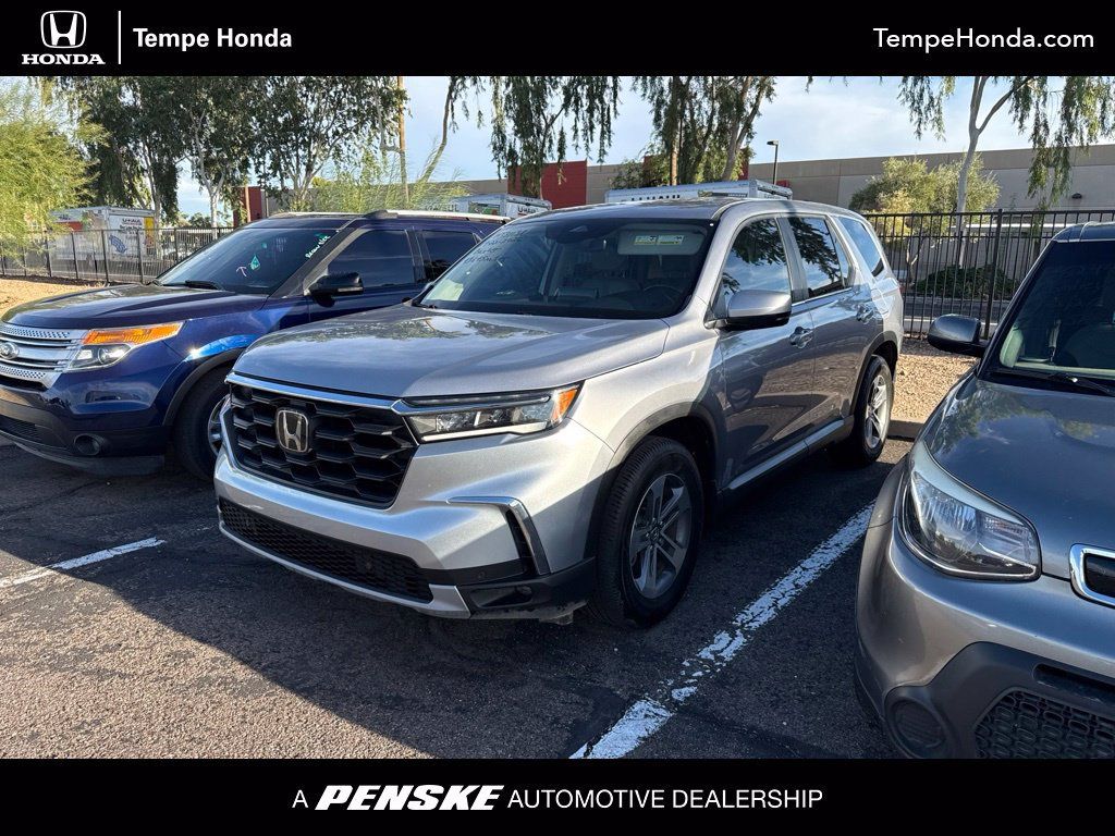 Certified 2024 Honda Pilot EX-L image 1