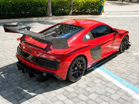 Used 2017 Audi R8 V10 plus w/ 20" Wheel Package AWD/4WD image 30
