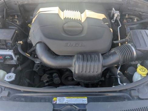 Used 2011 Jeep Grand Cherokee Limited image 42