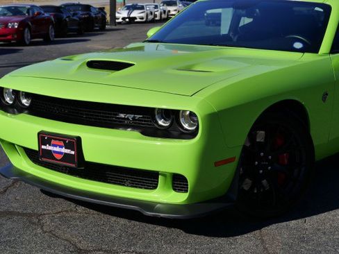 Used 2015 Dodge Challenger SRT Hellcat image 44