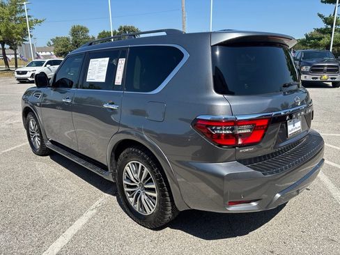 Used 2021 Nissan Armada SL w/ Captain's Chairs Package AWD/4WD image 6
