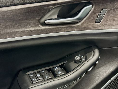 Used 2022 Jeep Grand Cherokee Limited 4xe image 15