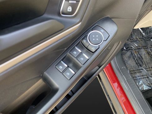 Used 2022 Ford Escape SE w/ Cold Weather Package image 34