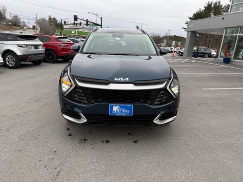 Used 2025 Kia Sportage EX w/ EX Premium Package image 3