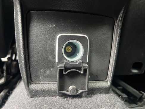 Used 2025 Jeep Compass Limited image 29