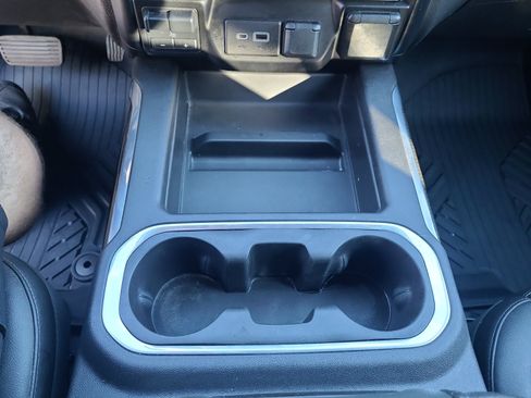Used 2021 Chevrolet Silverado 1500 RST w/ All Star Edition Plus AWD/4WD image 21