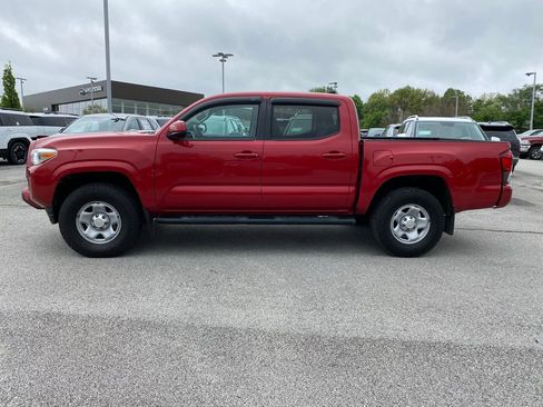 Used 2018 Toyota Tacoma SR w/ SR Convenience Package image 4