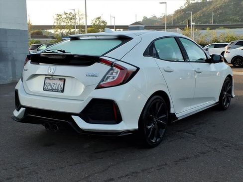 Used 2019 Honda Civic Sport Touring image 4