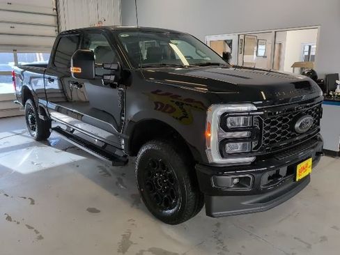 New 2026 Ford F350 Lariat w/ Black Appearance Package AWD/4WD image 5