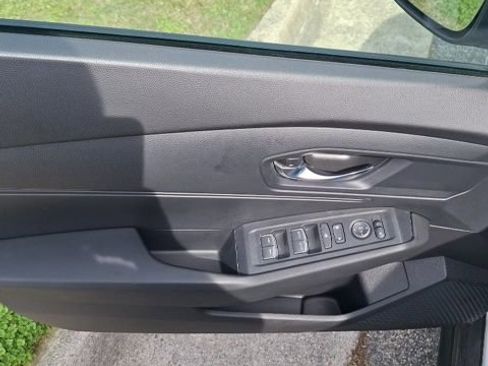 Used 2023 Honda Accord LX image 10