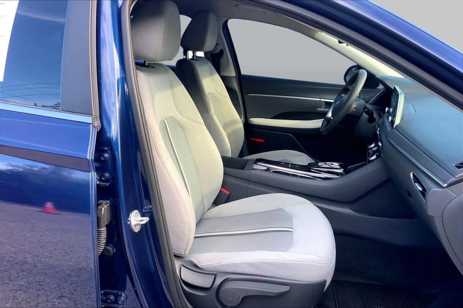 Used 2021 Hyundai Sonata SEL w/ Cargo Package FWD image 9