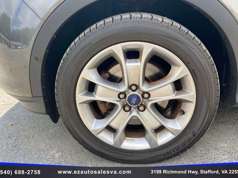 Used 2016 Ford Escape Titanium w/ Equipment Group 301A AWD/4WD image 10