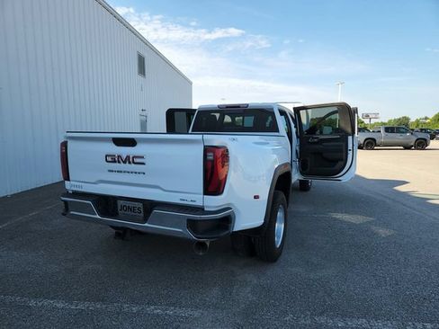 Used 2025 GMC Sierra 3500 SLE w/ SLE Value Package AWD/4WD image 35