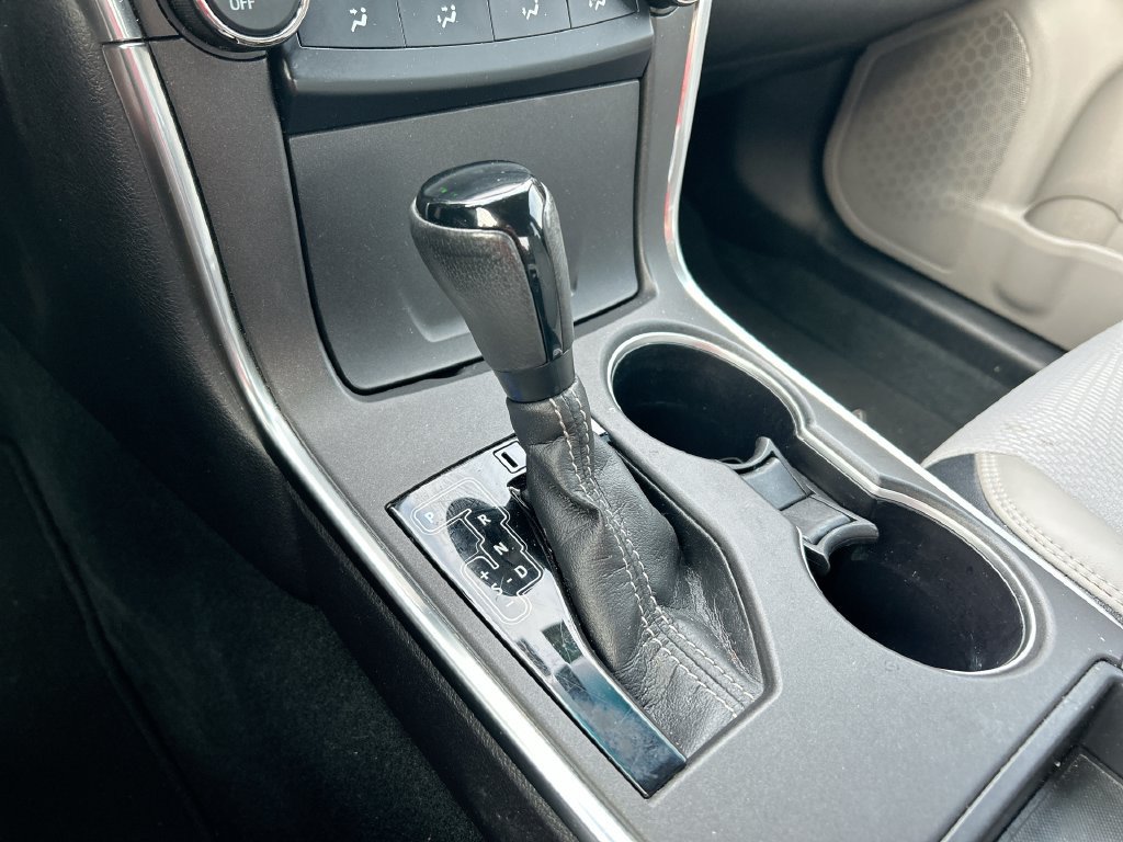 Used 2016 Toyota Camry SE FWD image 24