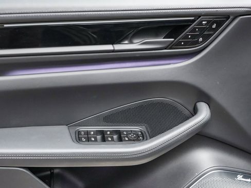 Certified 2025 Porsche Macan 4S Electric image 26