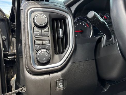 Used 2022 Chevrolet Silverado 1500 LT Trail Boss AWD/4WD image 20