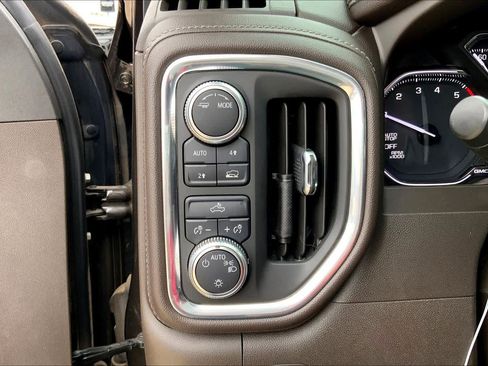Used 2021 GMC Sierra 1500 SLE AWD/4WD image 33