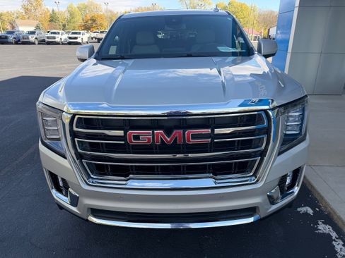 Used 2023 GMC Yukon SLT image 13