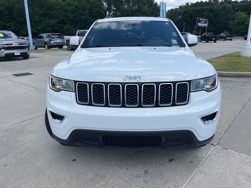 Used 2020 Jeep Grand Cherokee Laredo w/ Laredo X Package RWD image 10