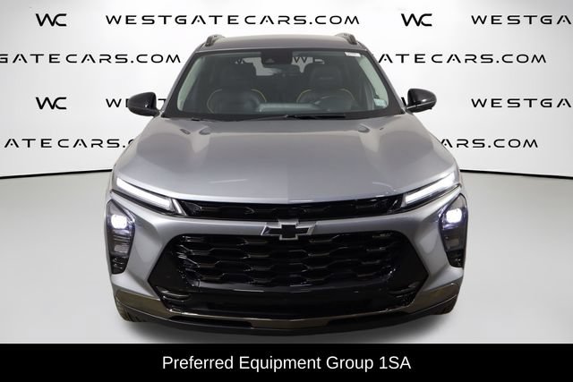 Used 2025 Chevrolet Trax ACTIV w/ Driver Confidence Package FWD image 2