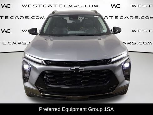 Used 2025 Chevrolet Trax ACTIV w/ Driver Confidence Package FWD image 2