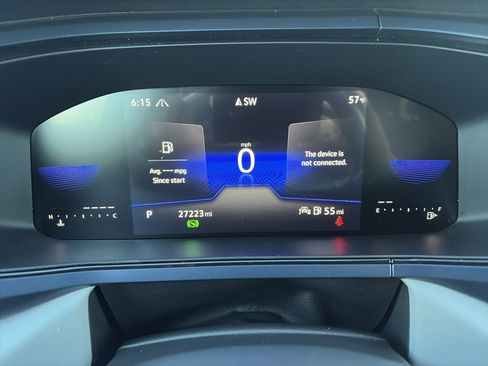 Used 2023 Volkswagen Taos SE w/ Panoramic Sunroof Package image 10