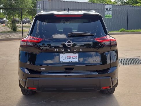Certified 2024 Nissan Rogue SV w/ SV Premium Package FWD image 3