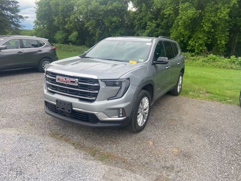 Used 2025 GMC Acadia Elevation w/ Elevation Premium Package AWD/4WD image 3