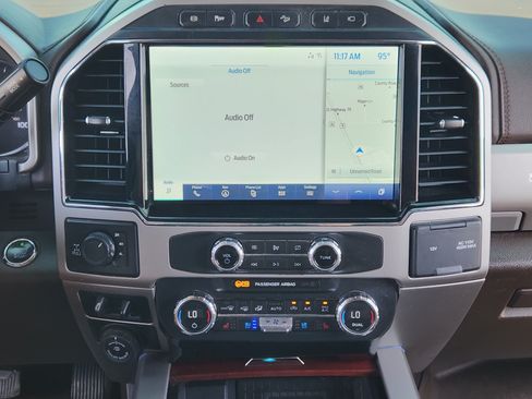 Used 2022 Ford F250 King Ranch w/ King Ranch Ultimate Package AWD/4WD image 17