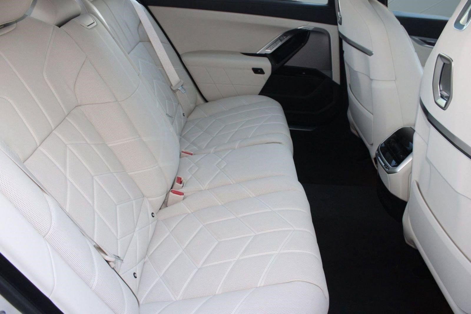 Used 2026 BMW i7 eDrive50 RWD image 31
