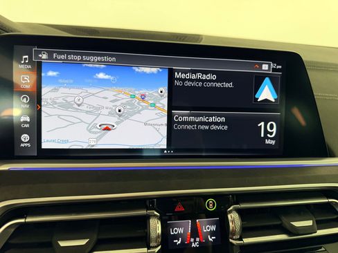 Used 2022 BMW X5 sDrive40i w/ M Sport Package RWD image 23