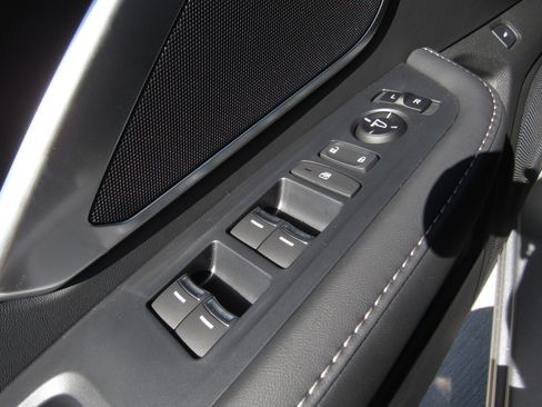 New 2026 Acura RDX SH-AWD image 25