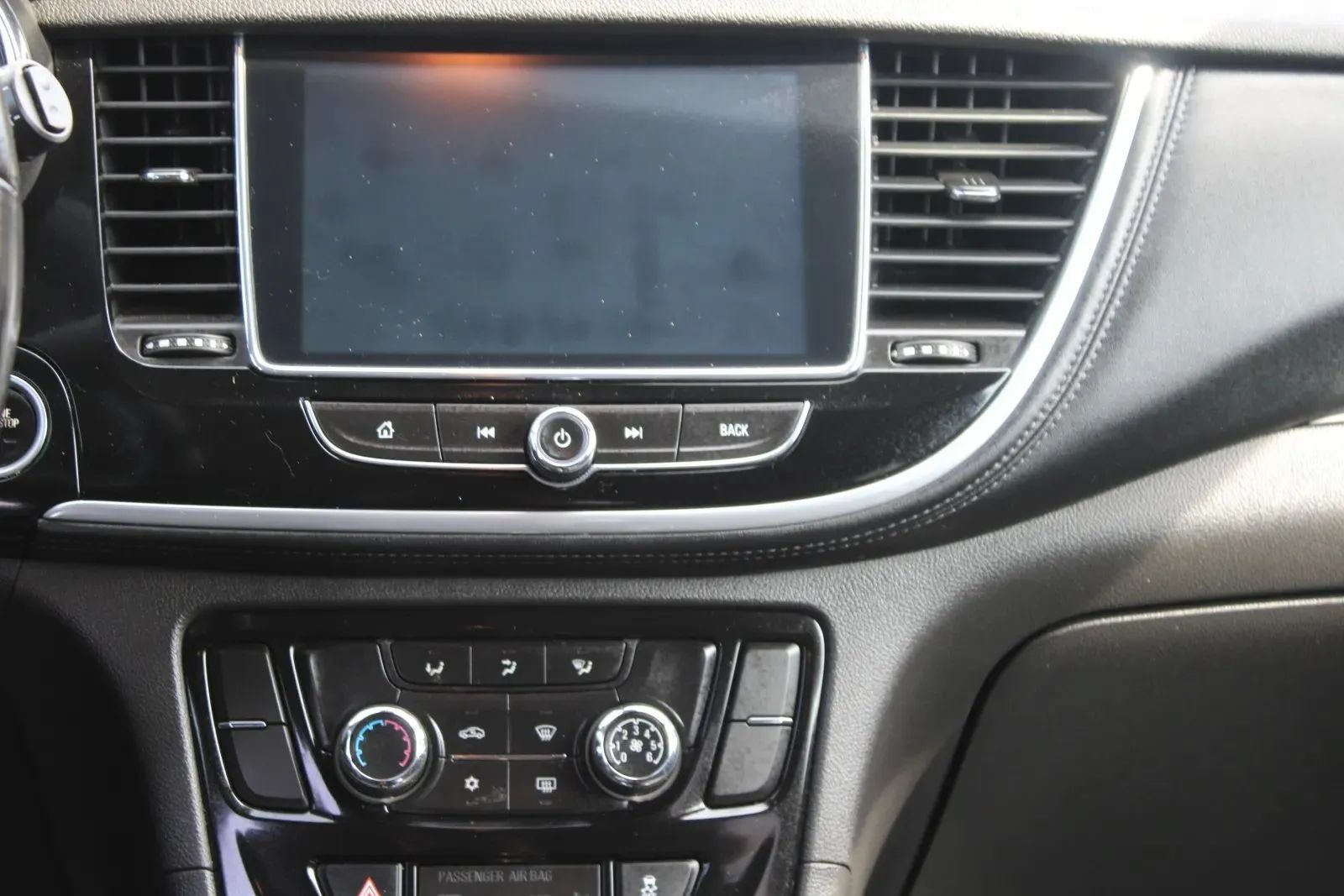 Used 2019 Buick Encore Preferred FWD image 9